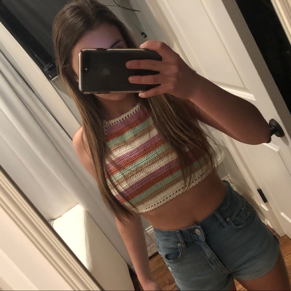 Crochet alter crop top with shell details